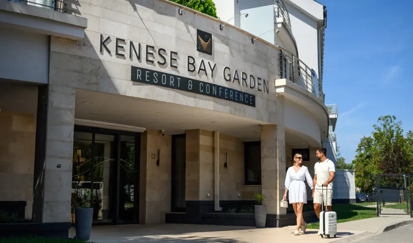 Kenese Bay Garden Resort & Conference Balatonkenese - Karcsony - teljes elrefizetssel (min. 2 j)