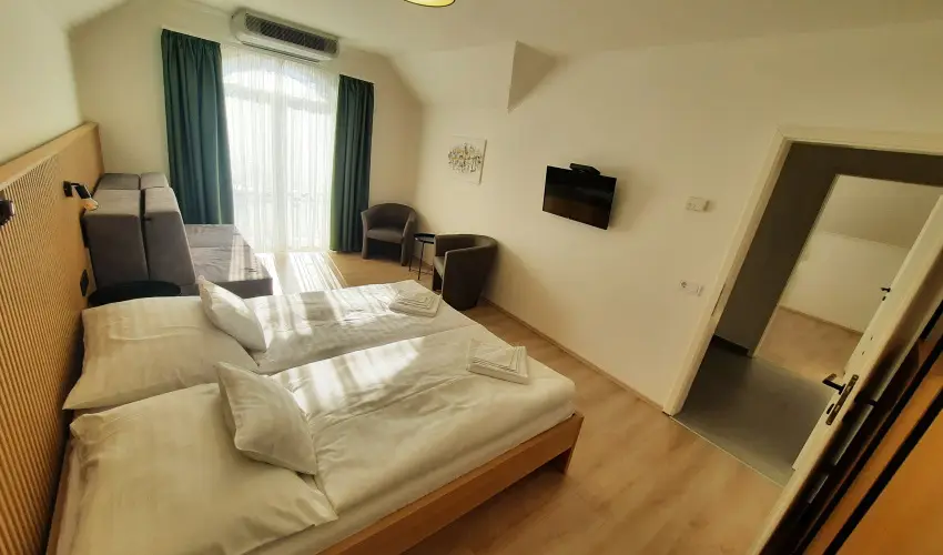 Svirg Terml Panzi Hajdnns - Karcsony