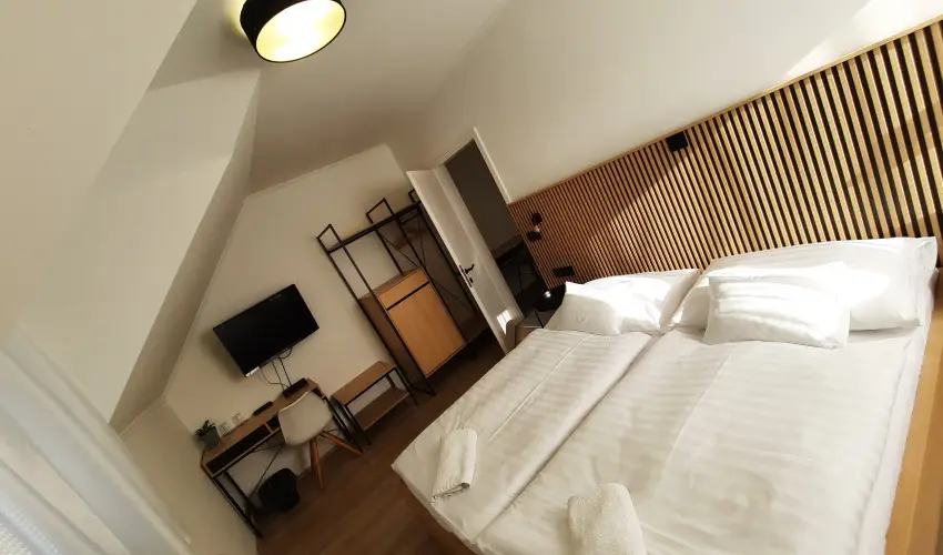 Svirg Terml Panzi Hajdnns - Karcsony