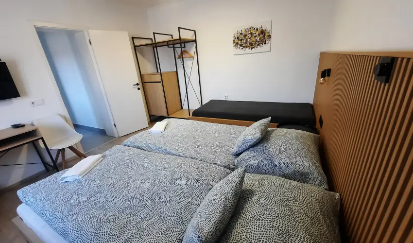 Svirg Terml Panzi Hajdnns - Karcsony