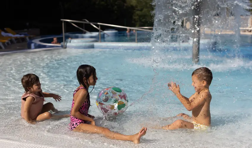 Thermal Hotel Visegrd Visegrd - Karcsony - teljes elrefizetssel (min. 2 j)