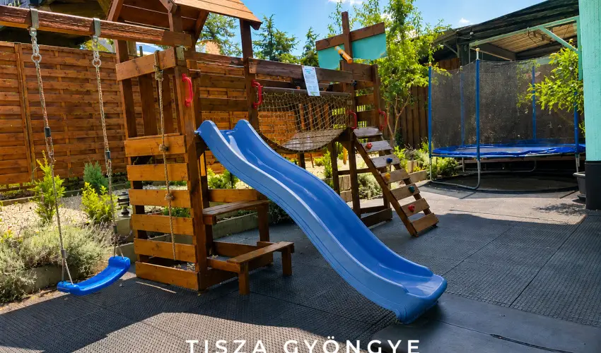 Tisza Gy�ngye Apartmanok Szeged - Kar�csony