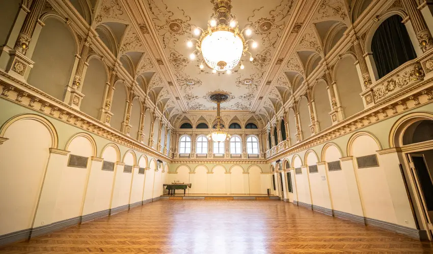 Tisza Hotel Szeged - Karcsony