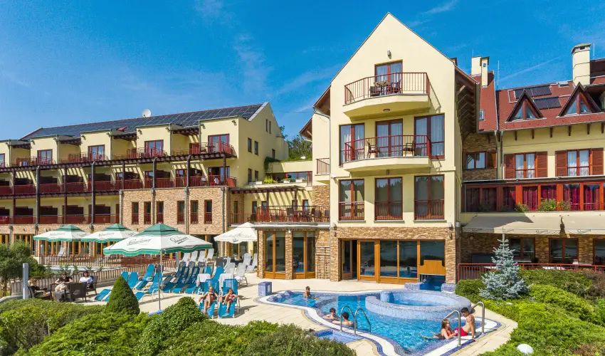 T Wellness Hotel Bnk - Karcsony