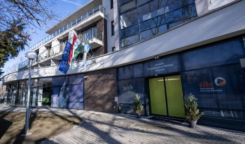 TOK Zam�rdi Zam�rdi - Var�zslatos Kar�csony (min. 2 �j)