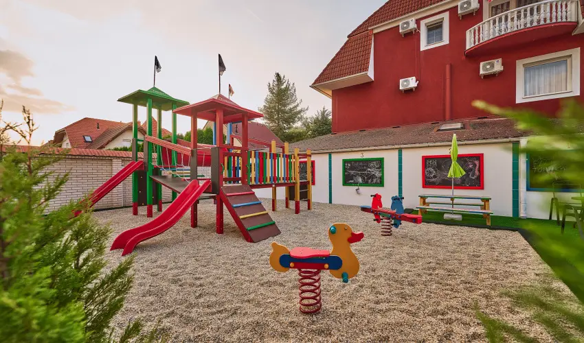 Tokajer Wellness Panzi� Keszthely - Kar�csony (min. 2 �j)