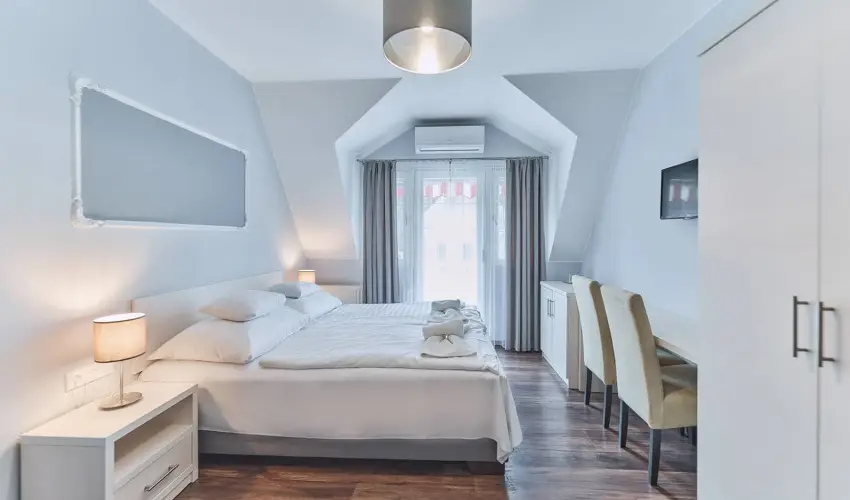 Tokajer Wellness Panzi� Keszthely - Kar�csony (min. 2 �j)