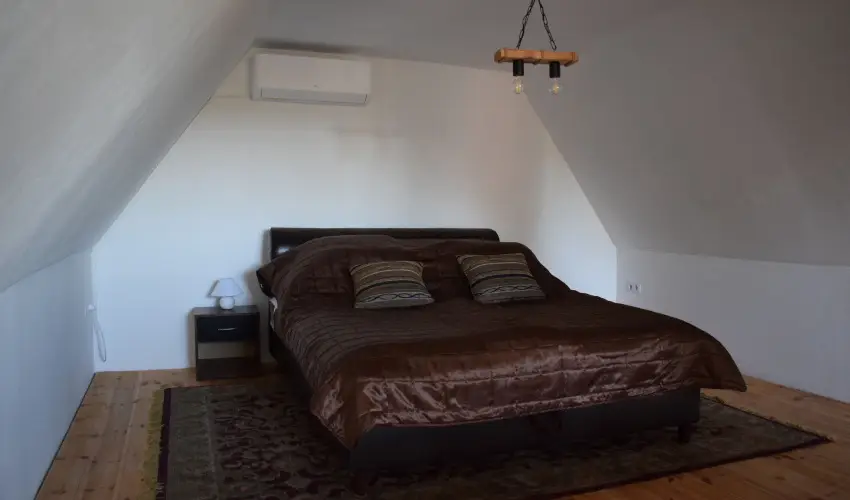 T�csi lak Szigetszentm�rton - Kar�csony (min. 2 �j)