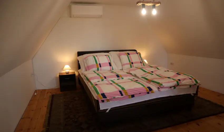 T�csi lak Szigetszentm�rton - Kar�csony (min. 2 �j)