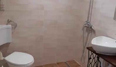 Tulip�nos Vend�gh�z �r