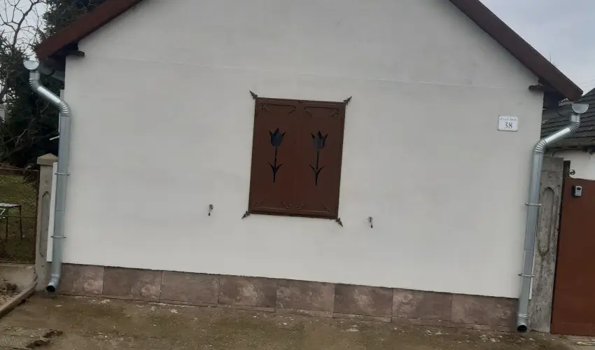 Tulip�nos Vend�gh�z �r - Kar�csony