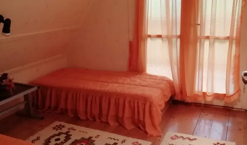 Turul Tanya  Mrahalom - Karcsony