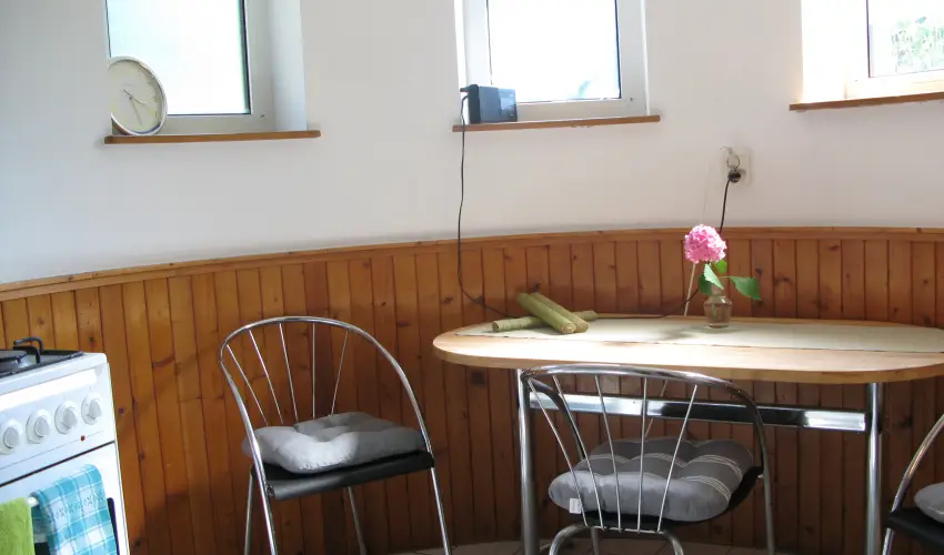 Vadr�zsa Vend�gh�z Szentendre - Kar�csony (min. 2 �j)