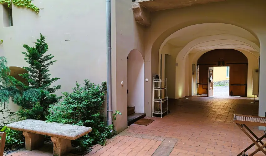 Vrosi Vendghz Szentendre Szentendre - Karcsony