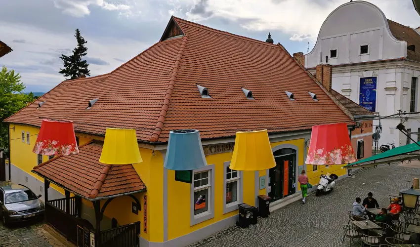 Vrosi Vendghz Szentendre Szentendre - Karcsony