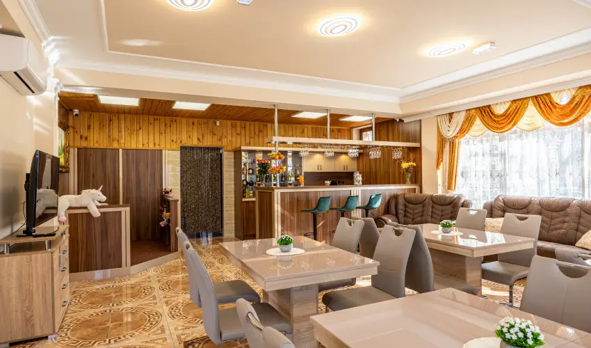 Vrs lom Apartman Panzi Tiszakcske Tiszakcske - Karcsony