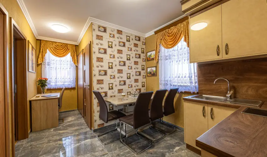 Vrs lom Apartman Panzi Tiszakcske Tiszakcske - Karcsony