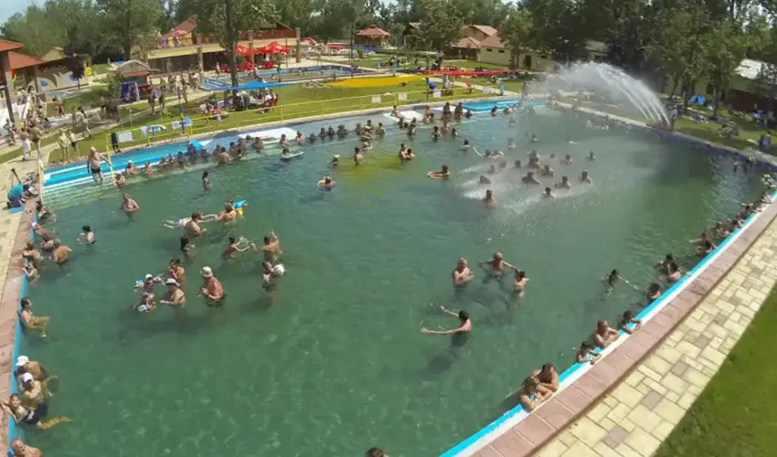 Vrs lom Apartman Panzi Tiszakcske Tiszakcske - Karcsony