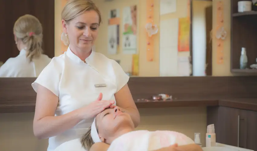 Wellness Hotel Gyula Gyula - Karácsony (min. 3 éj)