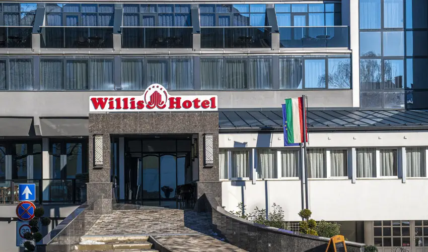 Willis Hotel Business & Wellness Zalaegerszeg - Karcsonyi pihens a Willisben (min. 2 j)