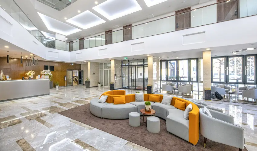 Willis Hotel Business & Wellness Zalaegerszeg - Karcsonyi pihens a Willisben (min. 2 j)