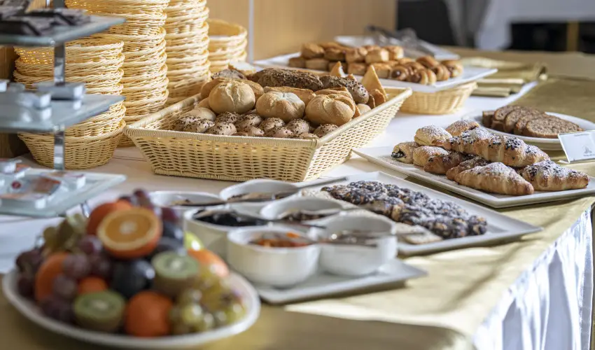 Willis Hotel Business & Wellness Zalaegerszeg - Karcsonyi pihens a Willisben (min. 2 j)