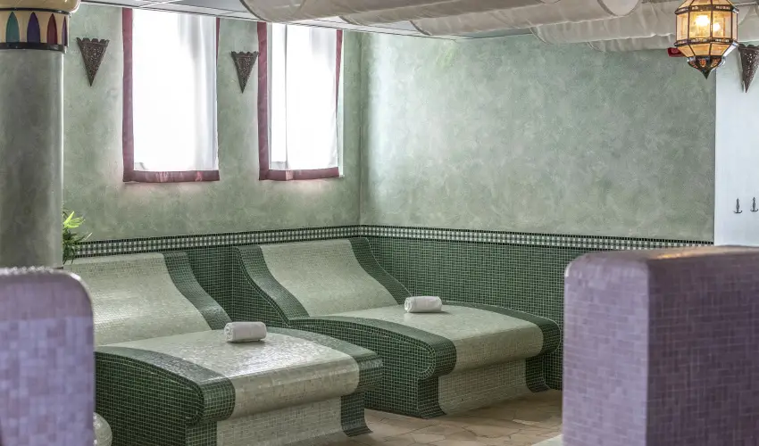 Willis Hotel Business & Wellness Zalaegerszeg - Karcsonyi pihens a Willisben (min. 2 j)