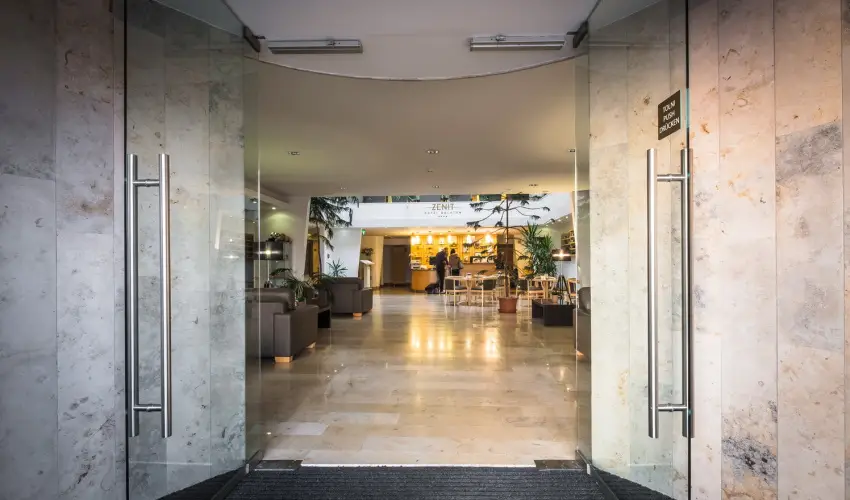 Zenit Hotel Balaton Vonyarcvashegy - Karcsony (min. 3 j)