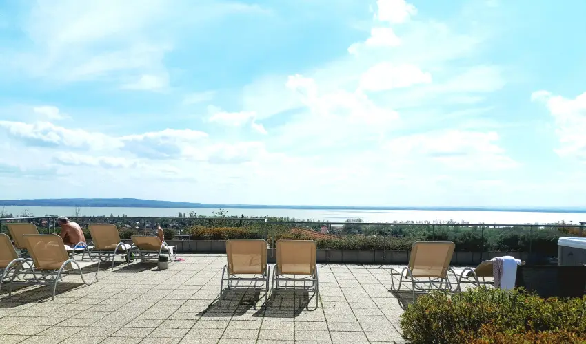 Zenit Hotel Balaton Vonyarcvashegy - Karcsony (min. 3 j)
