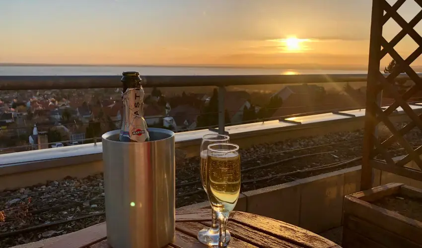 Zenit Hotel Balaton Vonyarcvashegy - Karcsony (min. 3 j)