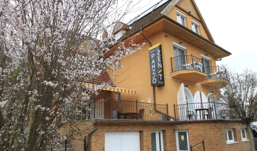 Zenit Panzió Miskolctapolca - Karácsony