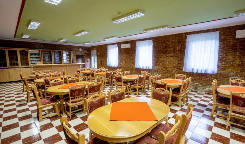 Zldsziget Menedk Rendezvny s Pihenhz Brna - Karcsony