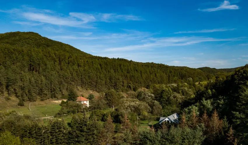 Zldsziget Menedk Rendezvny s Pihenhz Brna - Karcsony