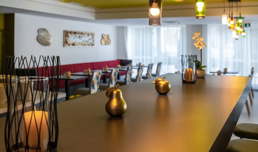 Zsry Liget Hotel & Spa Mezkvesd - Karcsony (min. 2 j)