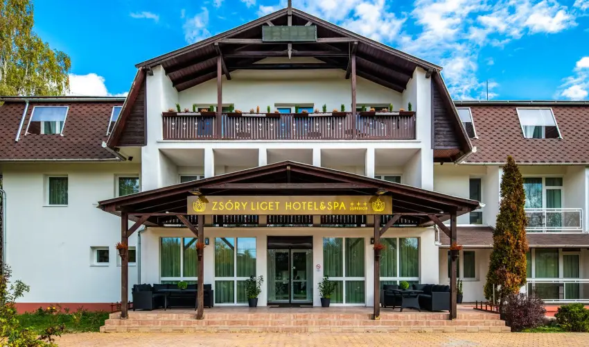 Zsry Liget Hotel & Spa Mezkvesd - Karcsony (min. 2 j)