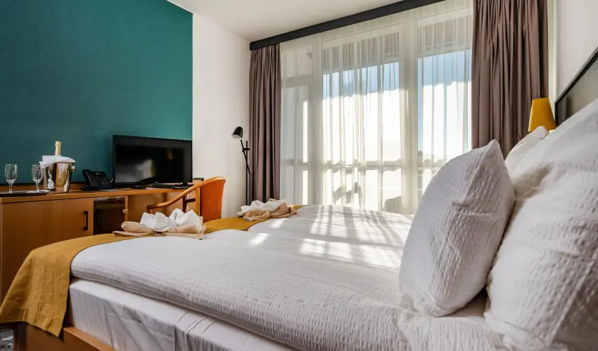 Zsry Liget Hotel & Spa Mezkvesd - Karcsony (min. 2 j)