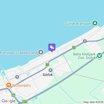 Napsug�r Resort a t�rk�pen